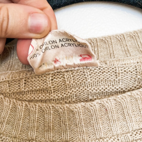🌾 Vintage Oatmeal Check Knit Sweater - Picture 5 of 5